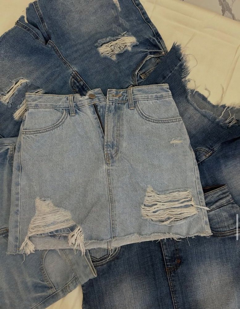 Ripped Denim skort