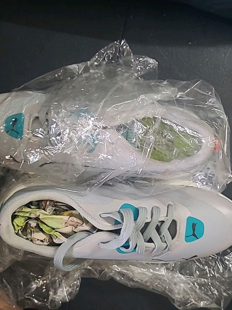 Puma Shoes ,size 6 ,for Boys  New Once ,selling It