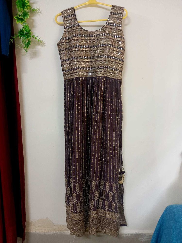 Elegant Ethnic Gown (Catalogue Piece)