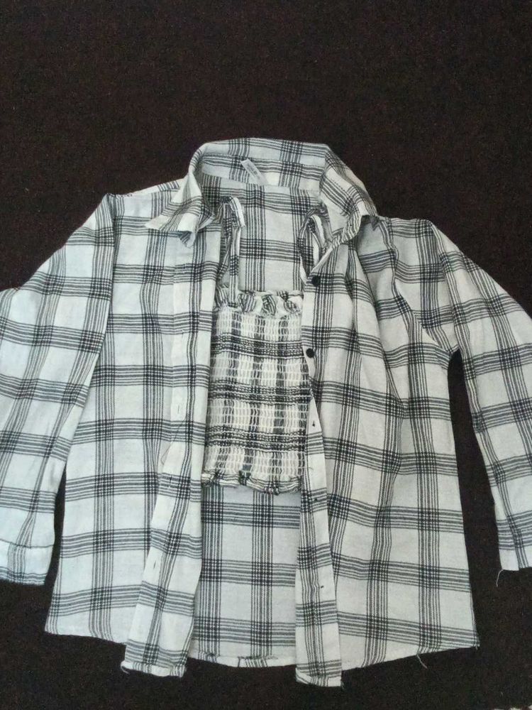 I Selling A Crop Top With. Shirt