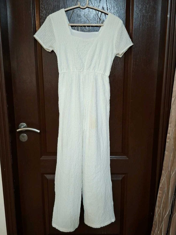 White Textured Jumpsuit With Matching Clip