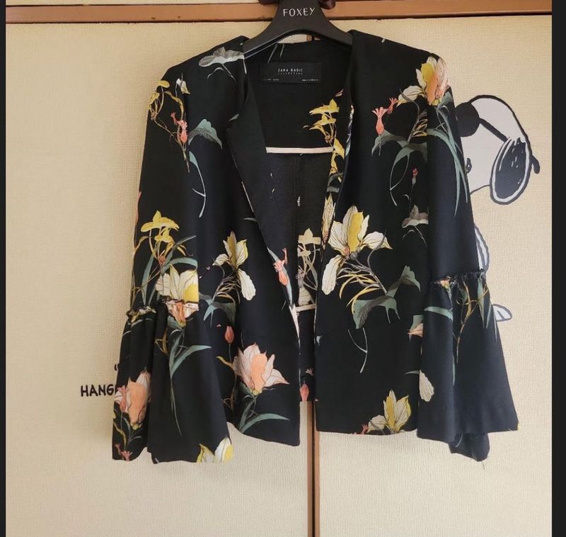 Zara Basic Floral Blazer