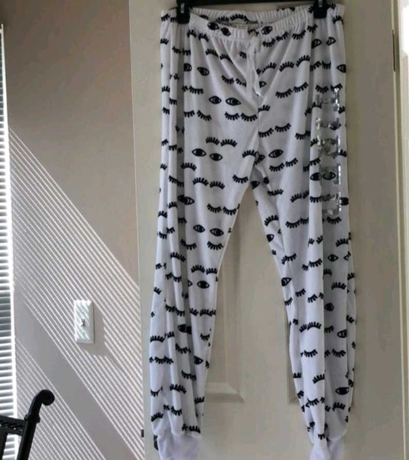 Woolen Eyelash Print Winter Bottomwear