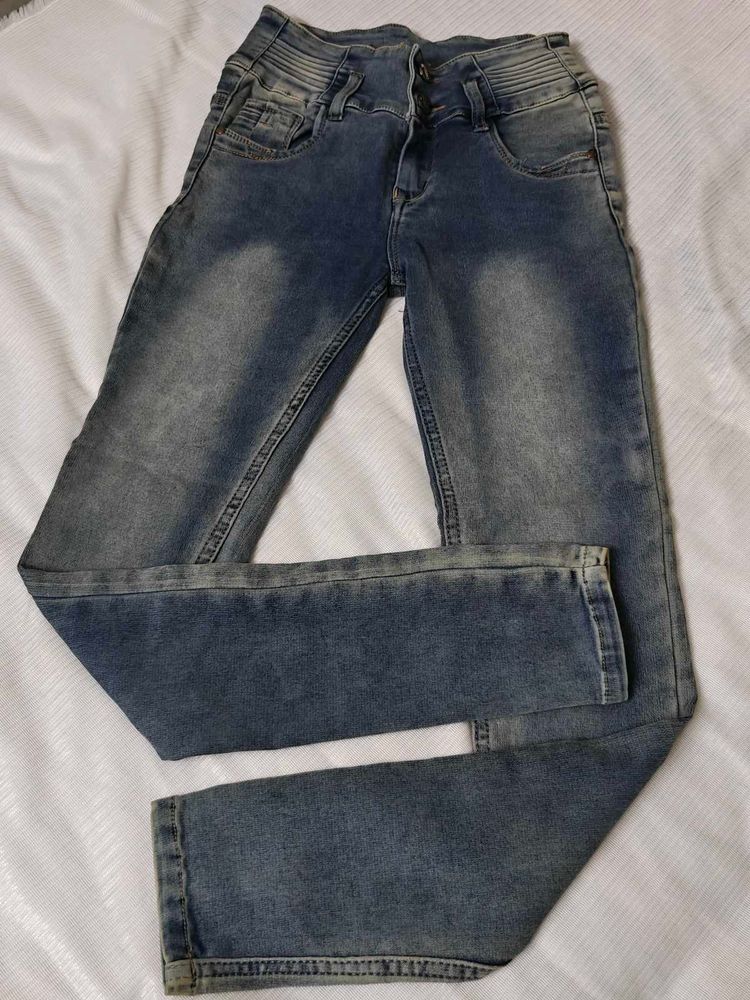 🆕 Greyish White Jeans