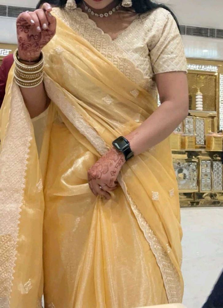 Shinny golden saree⚜️