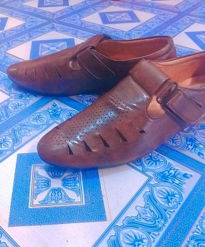 Brown Leather Fisherman Sandals