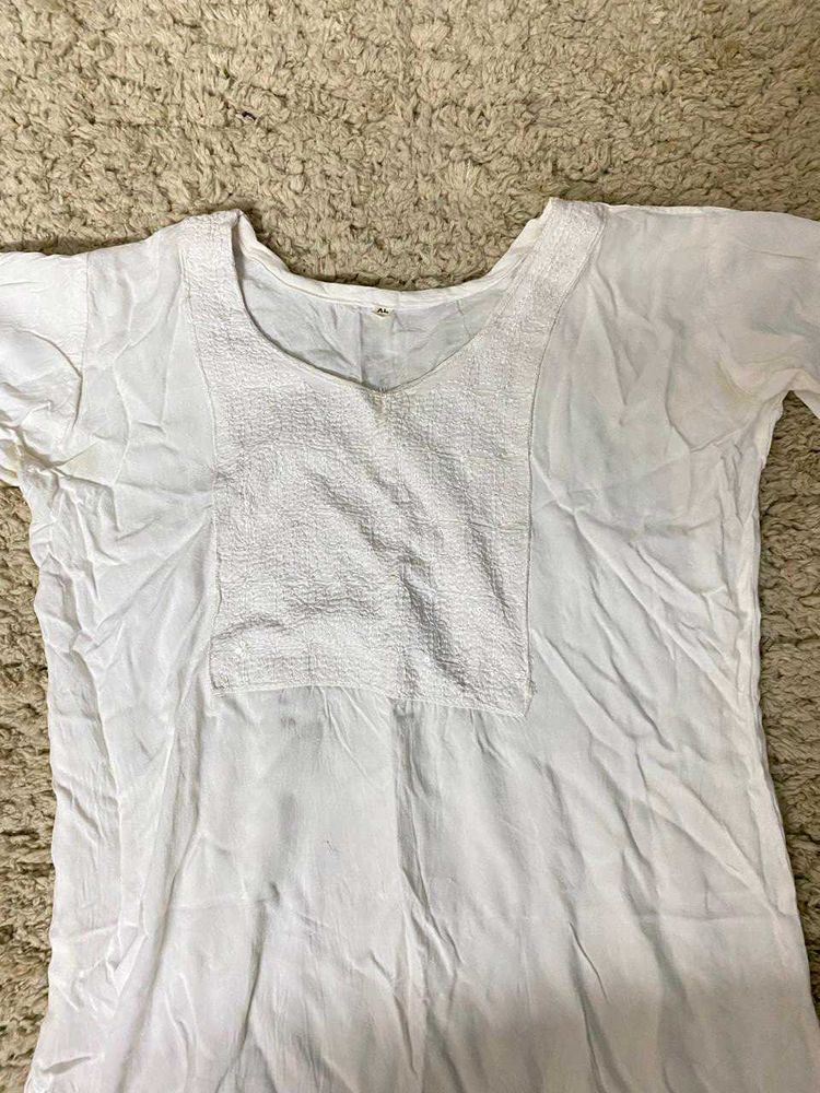 White Embroidered Kurta