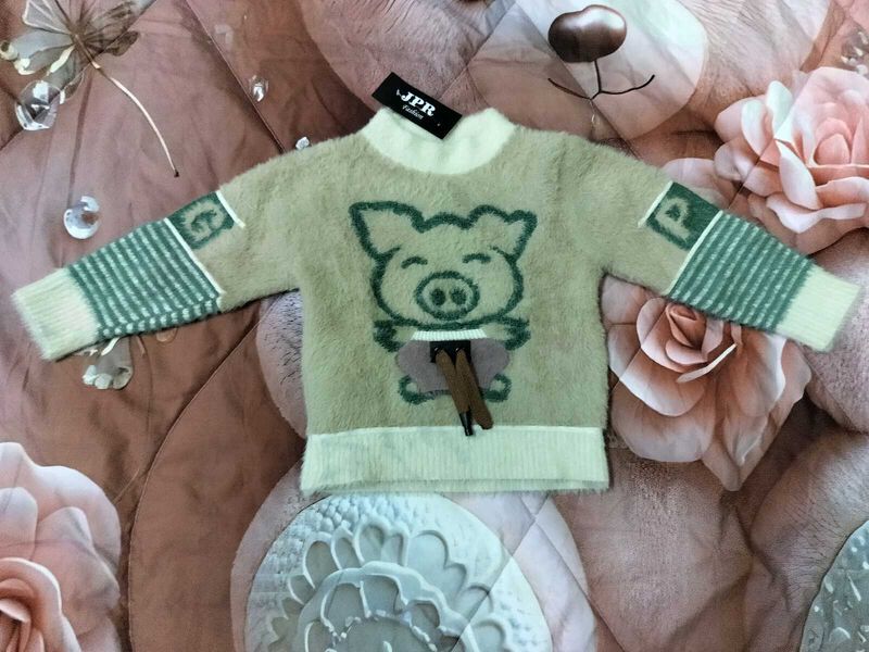 🇨🇦Cute Piglet Sweater🇨🇦