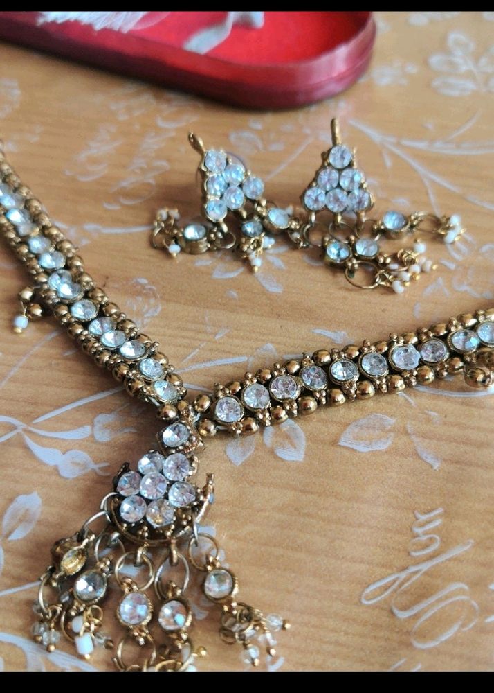 New Necklace With Earings