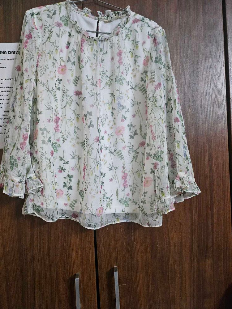 White Floral TOP