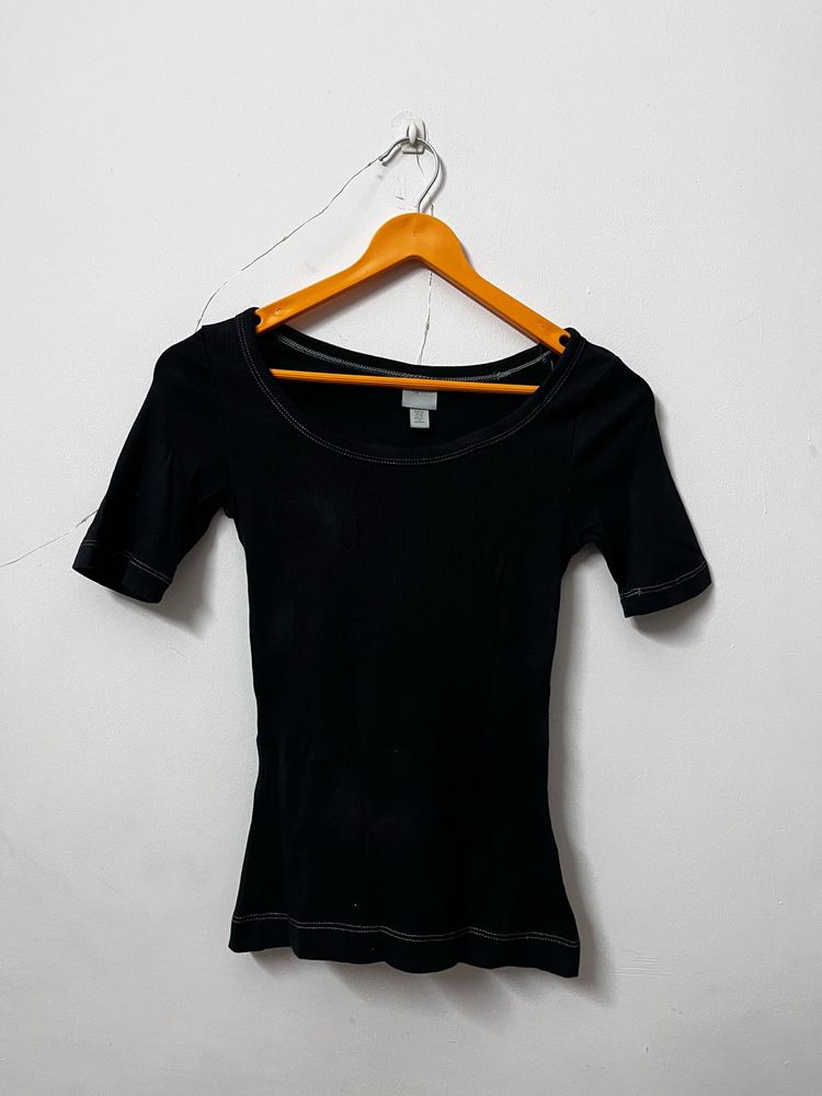 H&amp;M Black Ribbed Top