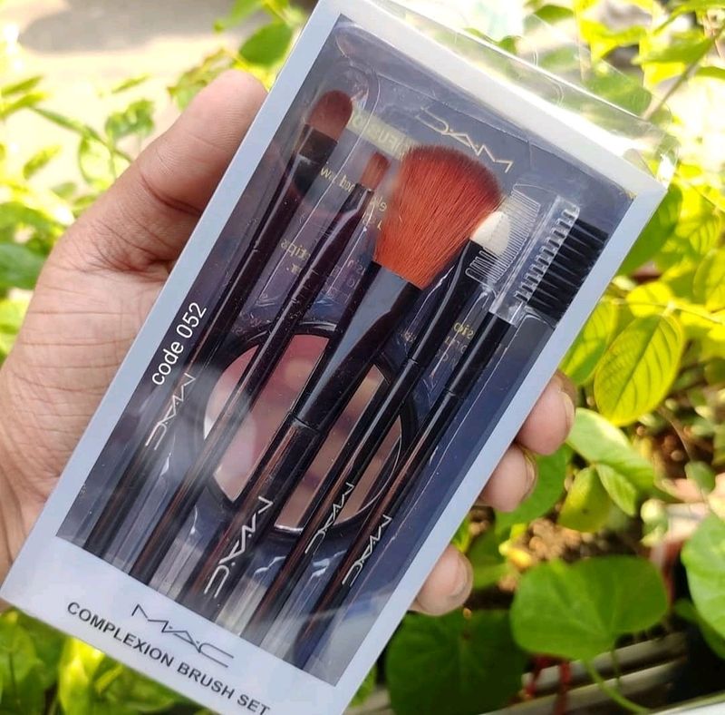 Mirror And Makeup Brush Set