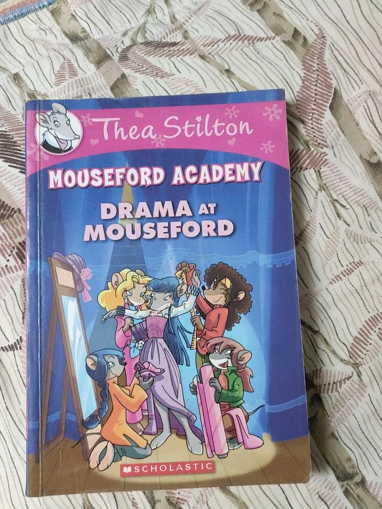 Thea  Stilton. Mouseford Academy