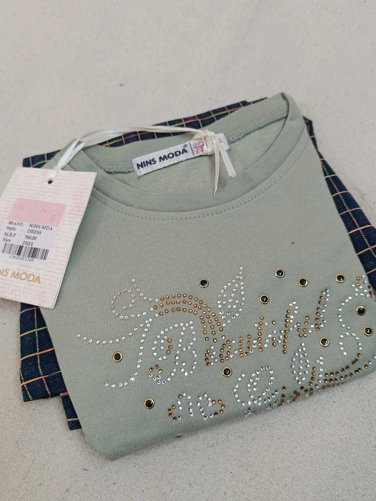 Cute NINS MODA Dress