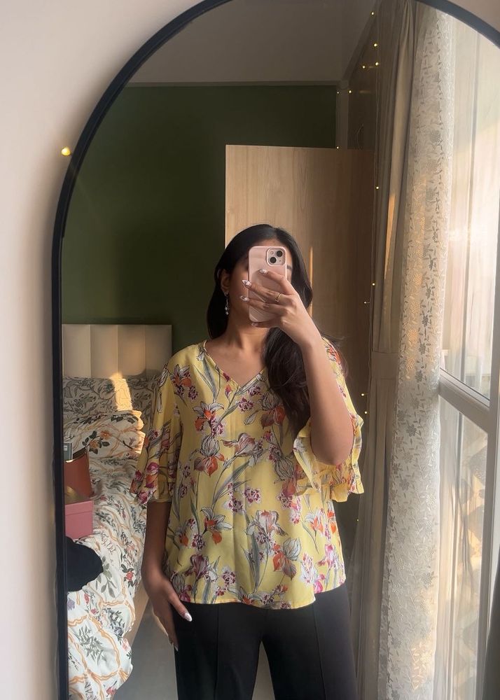 ZINK LONDON Floral Top