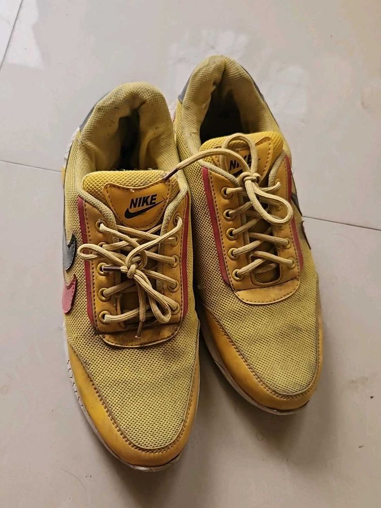 Nike Sneakers