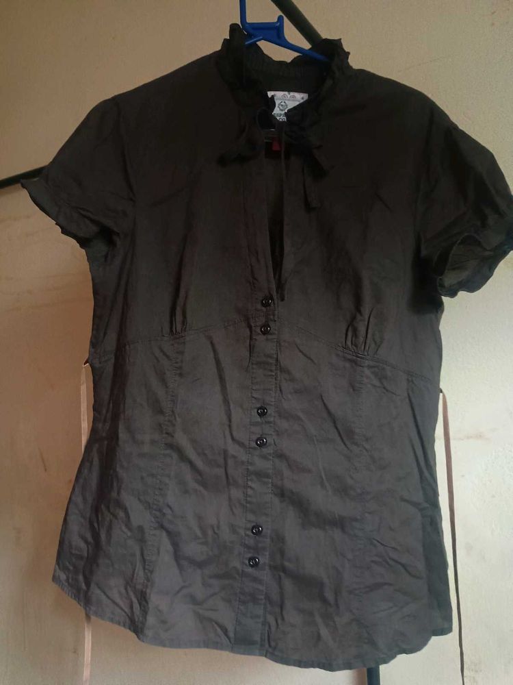 fitted brown top