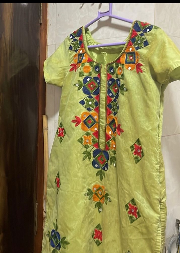 Combo Offer 2 Kurtis