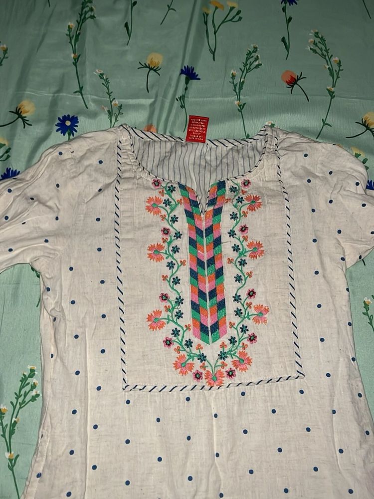 Embroidered Floral Print Kurti