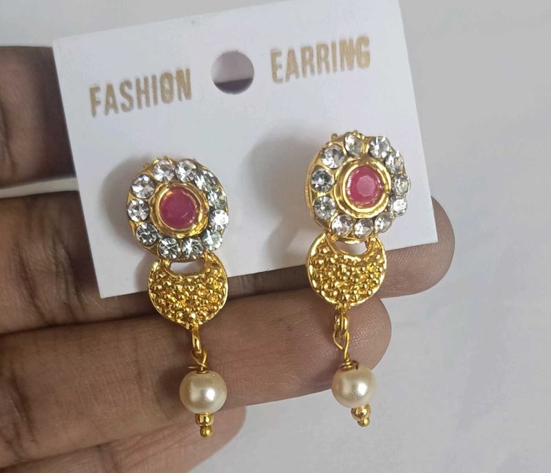 Elegant Gold-Tone Drop Earrings Without back Buds