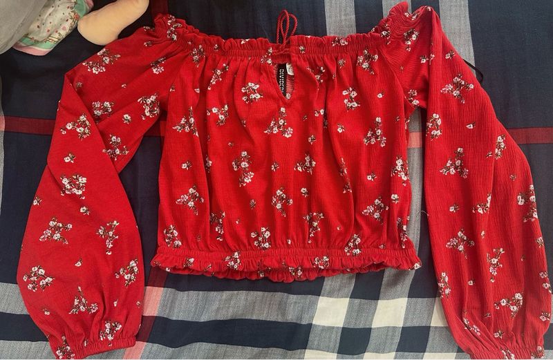 Red Floral Top 🌺