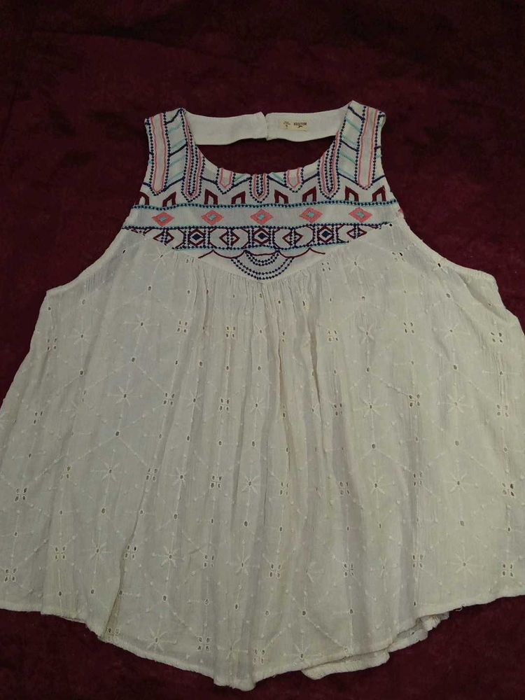 White Top And Never Used