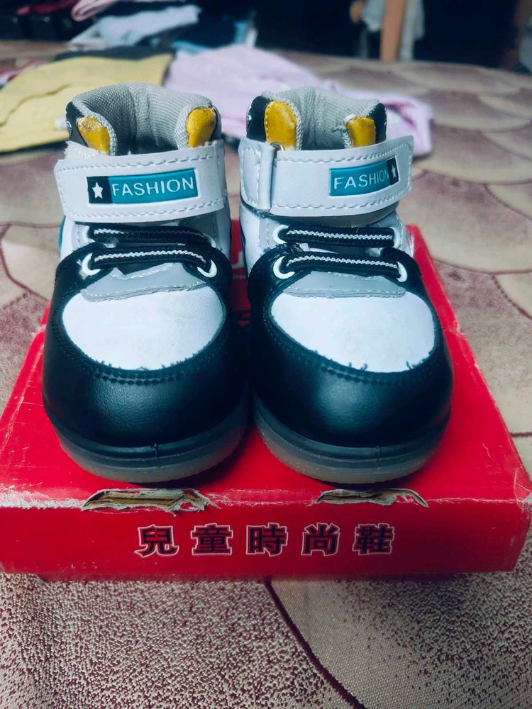 Kids Fashion Sneakers