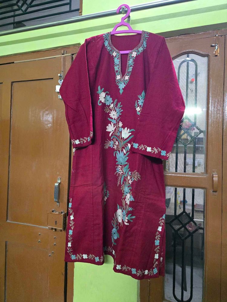 Elegant Embroidered feran
