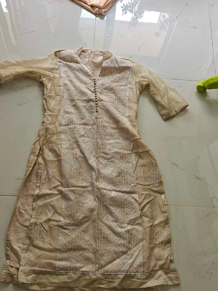 Elegant Embroidered Kurta