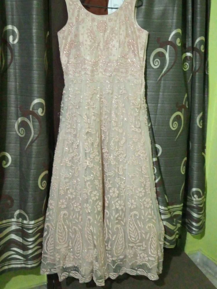 Ethnic Gown New Not Weared Sleeves Also Available