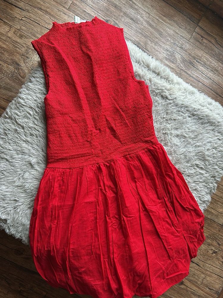 Red Balloon Hemi Sleeveless Dress