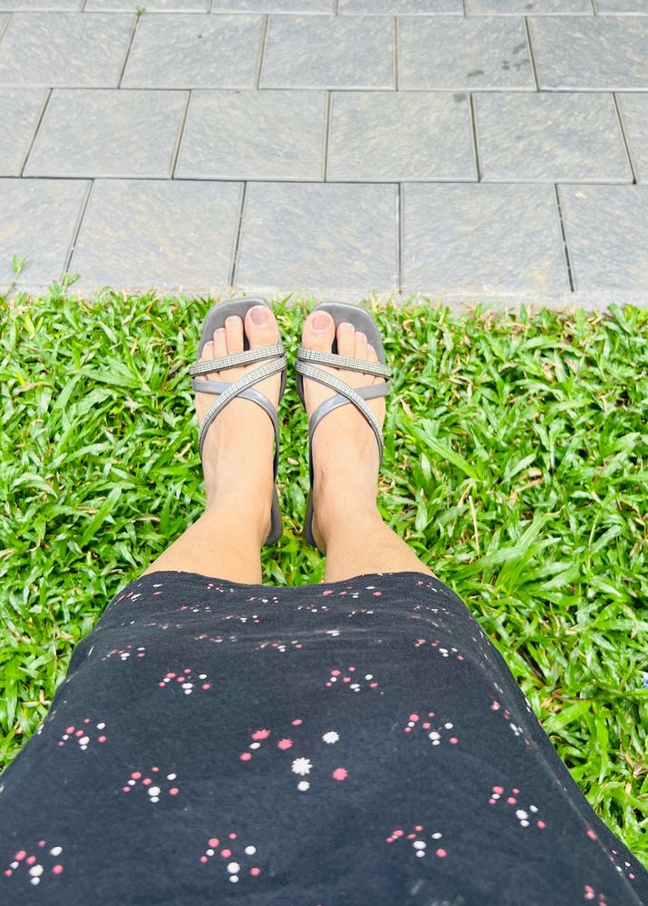 Stone Work Flats For Cheap Rate. Beautiful Sandal