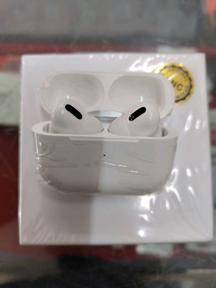 Earbuds