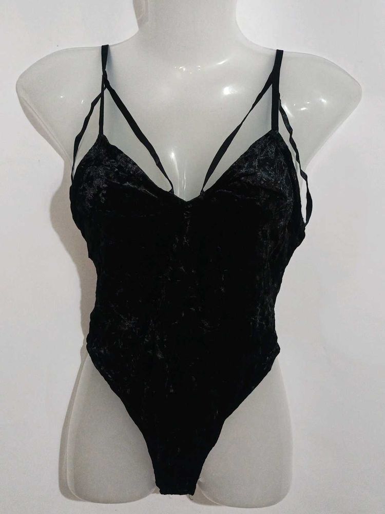DAMN BEAUTIFUL VELVET BODYSUIT