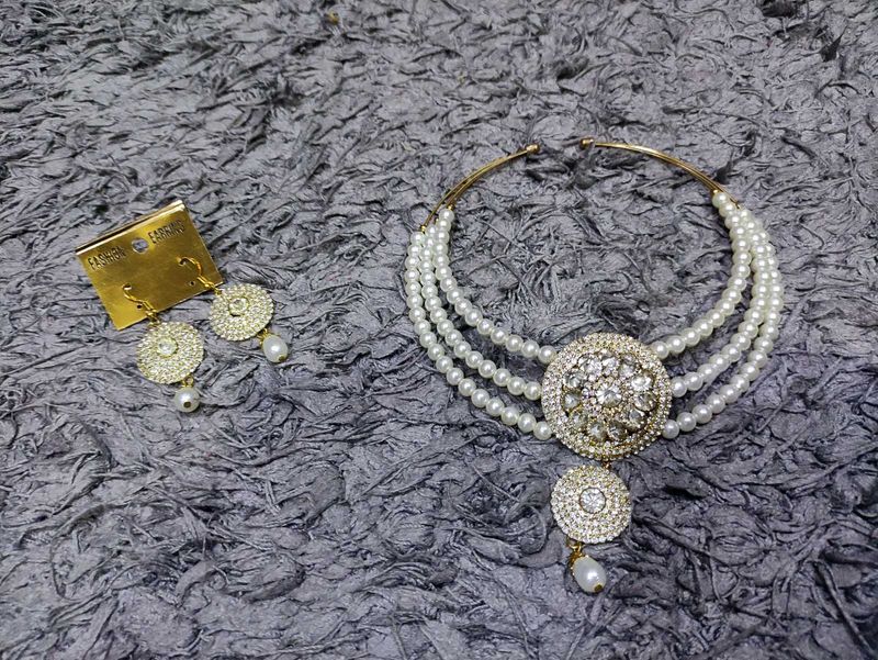 Pearl Necklace Set Choker Style