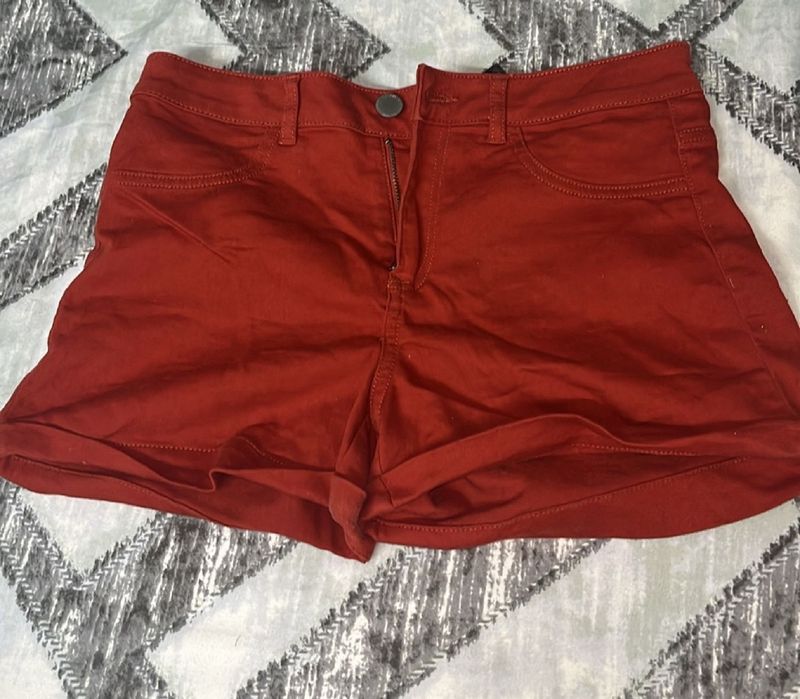H&amp;M Brand New Rust Shorts