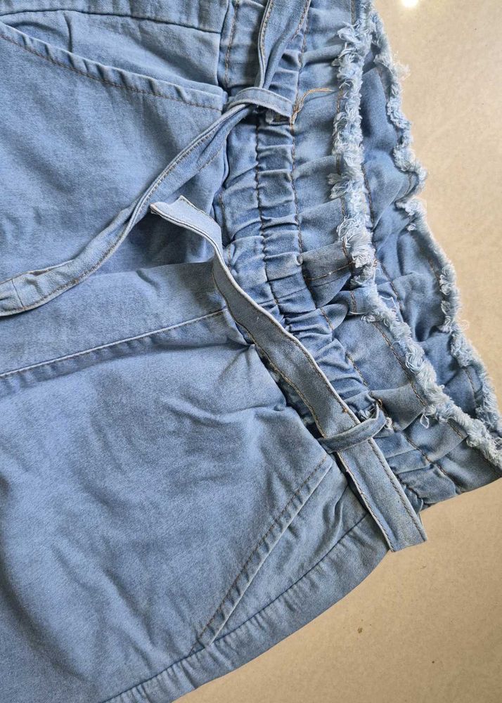 High-Waist Light Blue Paperbag Jeans with Belt