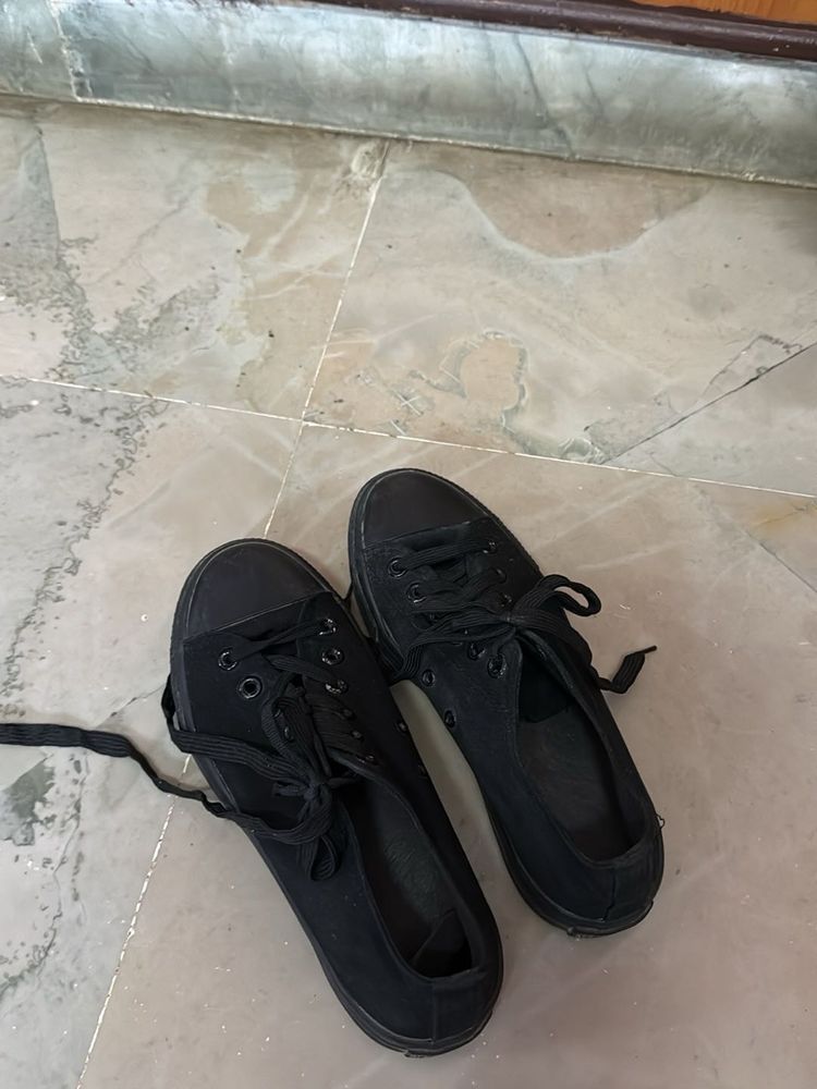 Black Sneakers