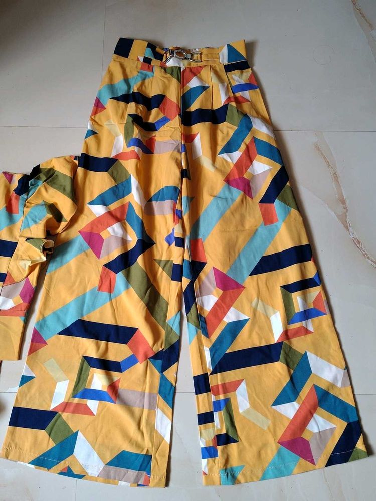 Geometric Print Wide Leg Pants
