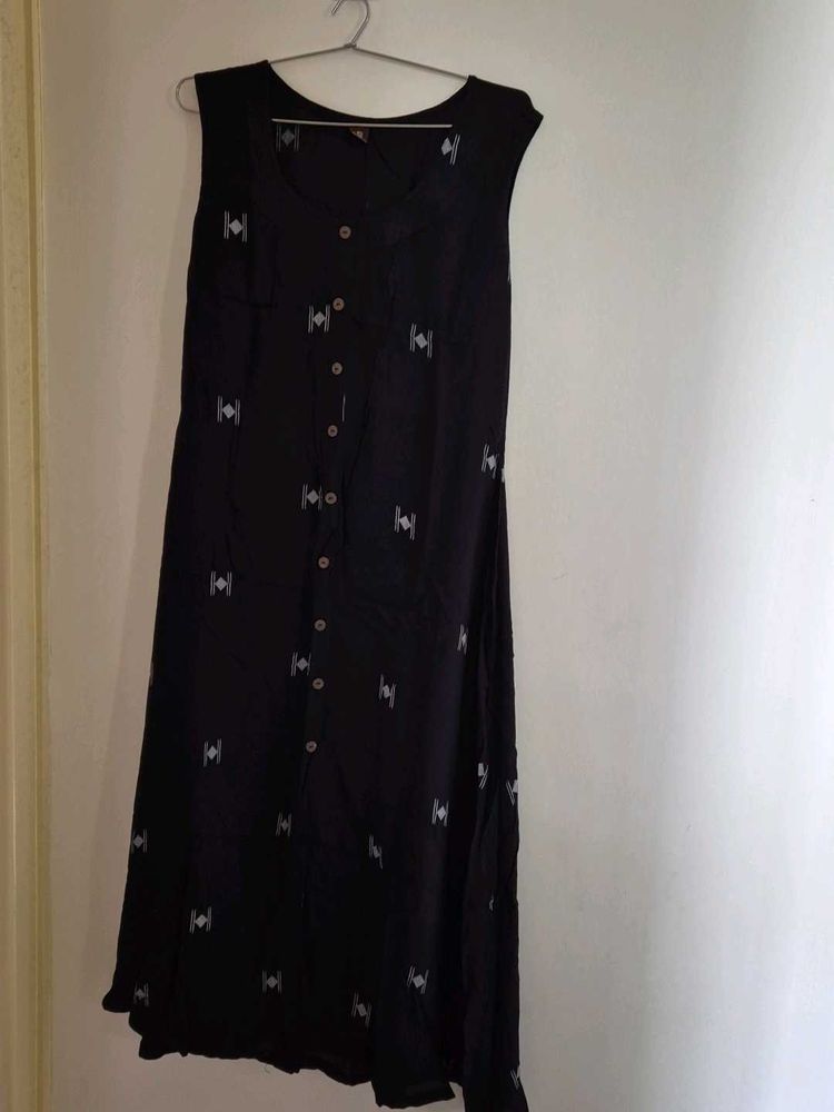 Women&#39;s Cotton Printed Black Hand-Print Kurta Set|