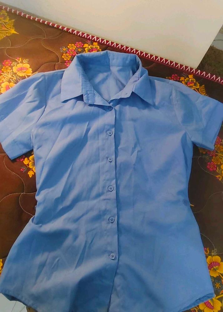 Blue waist snatched shirt