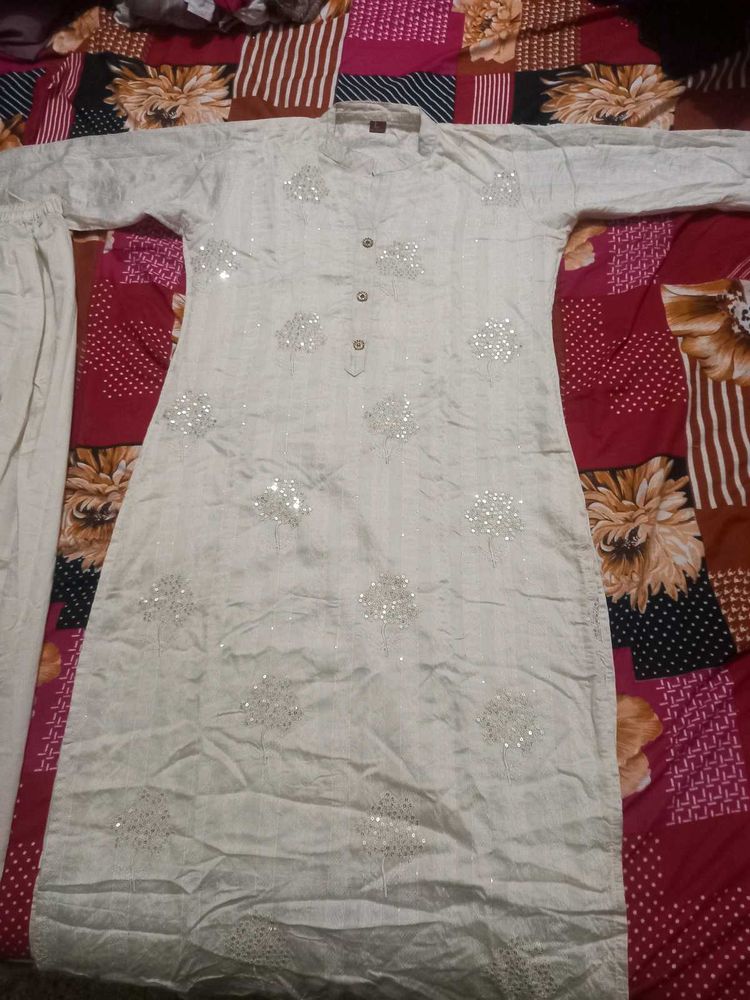 Elegant Embellished Kurta Set
