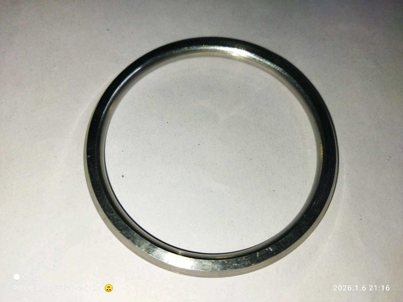 Simple Metal Bangle