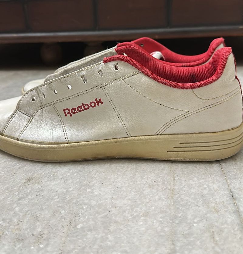 *100% AUTHENTIC* Used Reebok Classics Sneaker