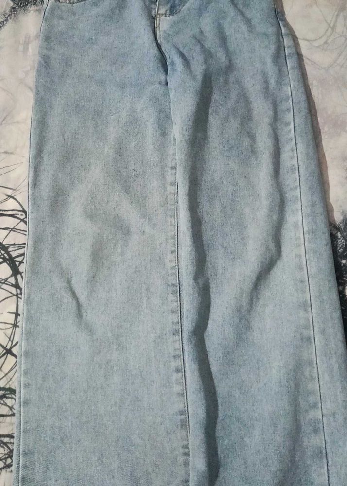 Light Wash Wide Leg Jeans