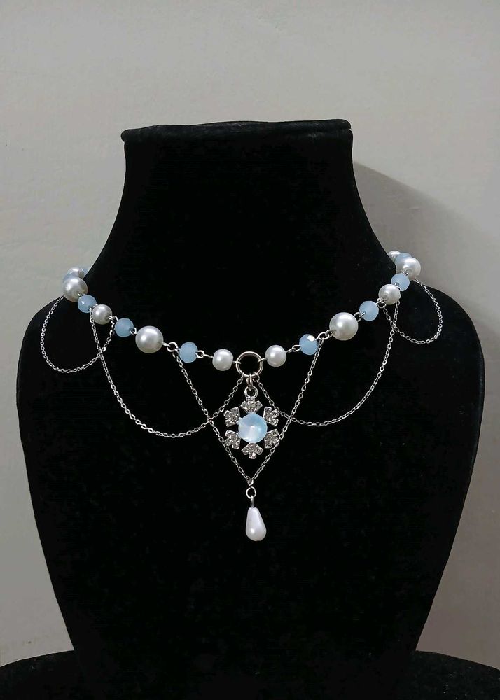 ₊˚⊹౨ handmade glacial frost beaded necklace ৎ ₊˚⊹