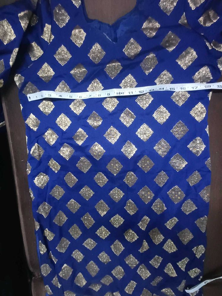 Elegant Blue &amp; Gold Kurta
