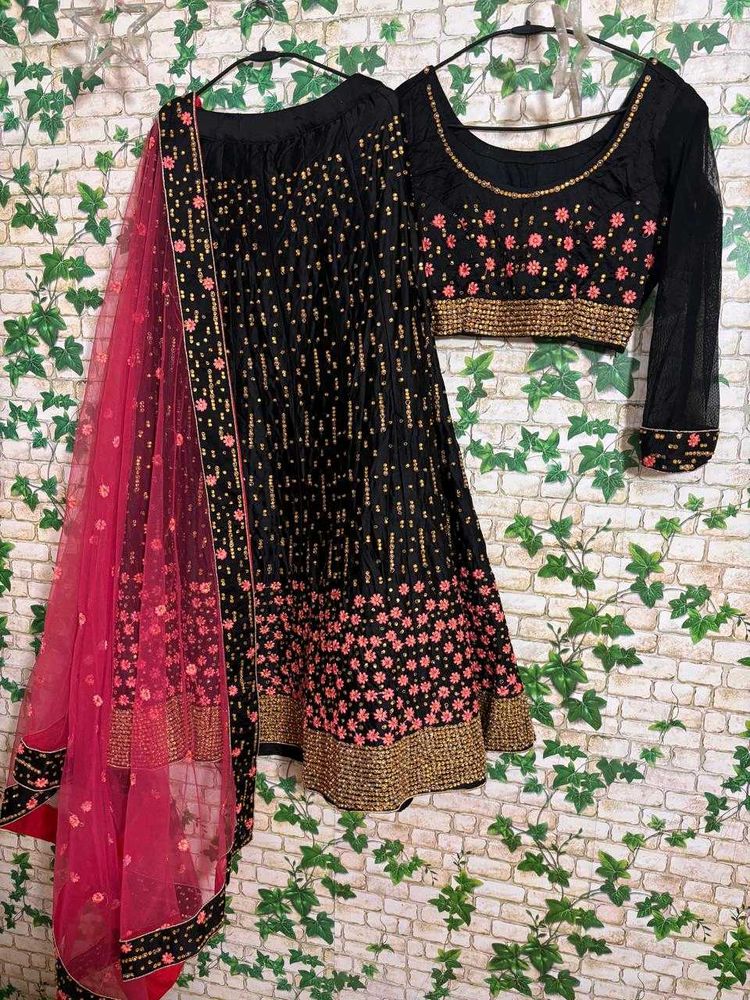 Lehenga Blause Dupatta