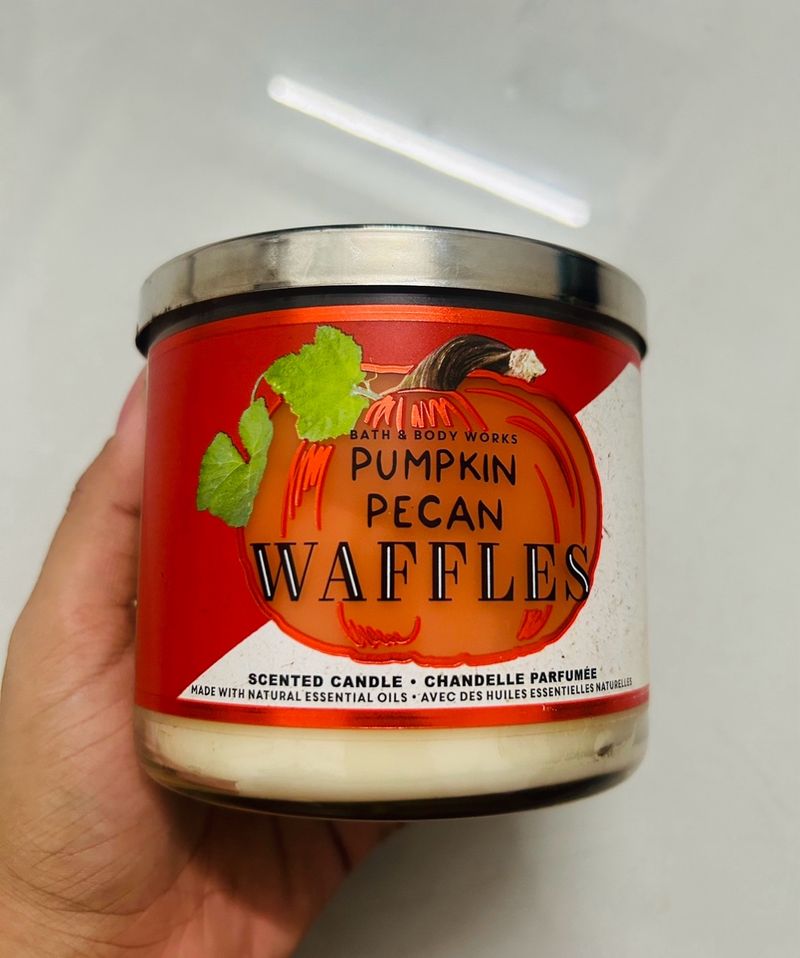 Bath &amp; Body Works Pumpkin Pecan Waffles Candle