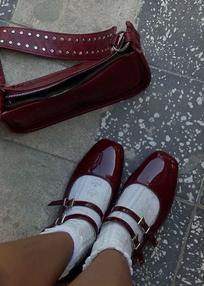 MAROON BALLERINA THEATRE SHOES